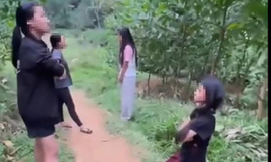 Two 6th-grade female students forced to kneel, repeatedly slapped in the street