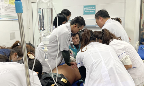 Man suffers cardiac arrest while talking to doctor