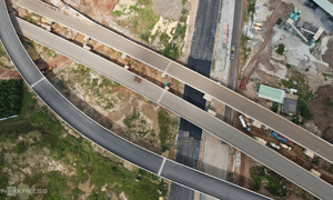 Two connecting roads to Long Thanh Airport before opening to traffic
