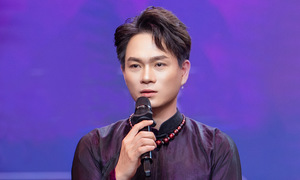 "Bac Bling" creator writes song about folk game