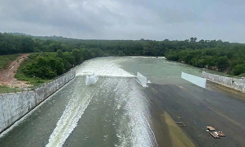Dau Tieng lake releases water to Saigon river