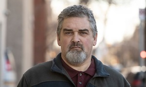 Police officer abused internal database to groom 30 women