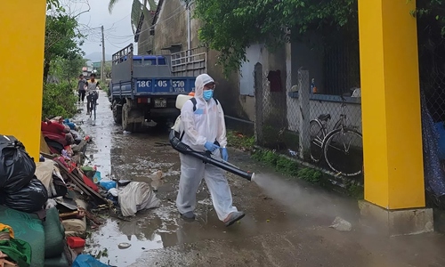 Mud, refuse, and animal carcasses after floods escalate disease risk