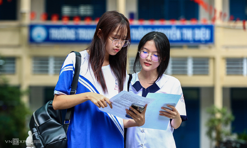 Many universities eliminate traditional subject combinations, reduce transcript-based admissions