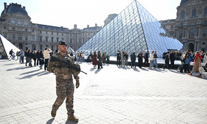 France arrests four more in connection with Louvre museum heist