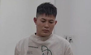 Father arrested after jumping off bridge with two children