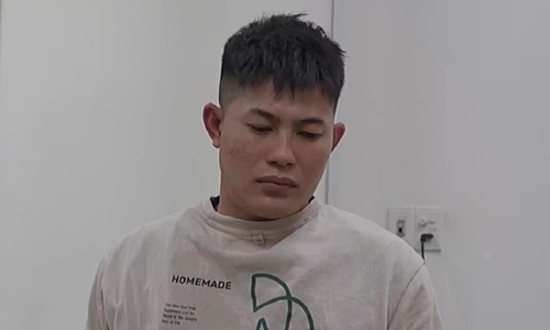 Father arrested after jumping off bridge with two children