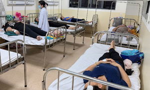 Seventy-nine workers, students in Ho Chi Minh City hospitalized for suspected food poisoning