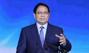 Prime minister: young entrepreneurs must lead social housing initiatives