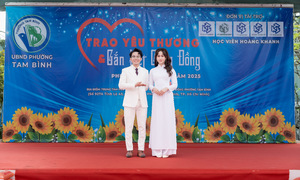 TTT Entertainment gives gifts to 200 disadvantaged households