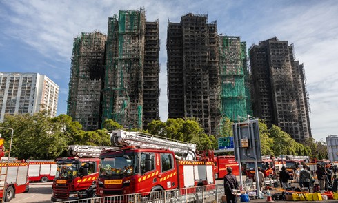 Hong Kong declares three days of mourning for apartment fire victims