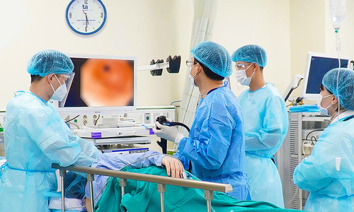 Digestive tract ulcers after drinking fruit wine