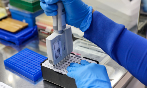 Contracting Chlamydia after extramarital sex