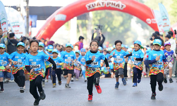 Kun marathon inspires 2,000 Hanoi children with sports