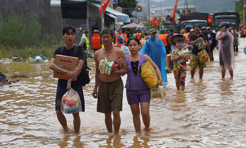 Khanh Hoa to support all flood-affected renters