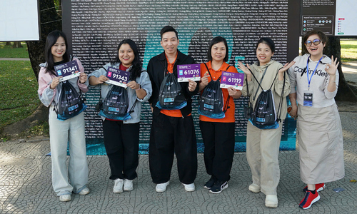 Runners praise Hanoi night race kit