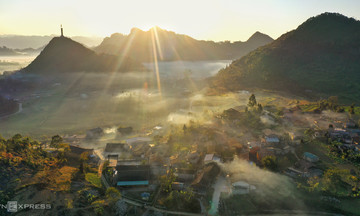 Travel guide to Lo Lo Chai, 'best tourism village in the world 2025'