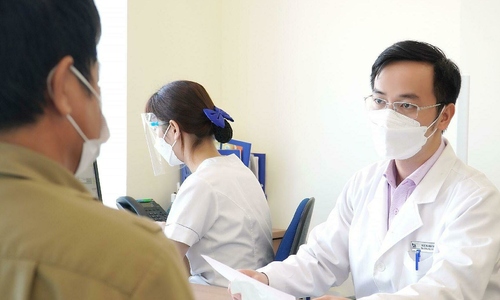 Can you take antibiotics for influenza A?