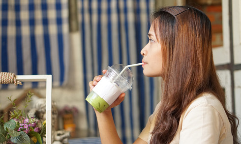 Does eating a lot of sweets increase the risk of liver cancer?