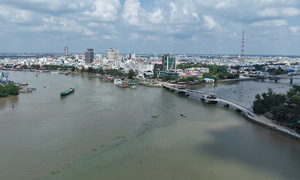 Can Tho hosts first-ever western region cultural festival on the river