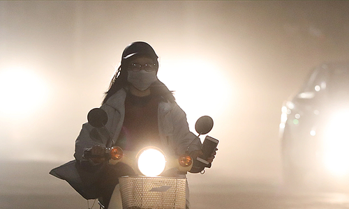 air quality 'very unhealthy', as damaging to lungs as smoking