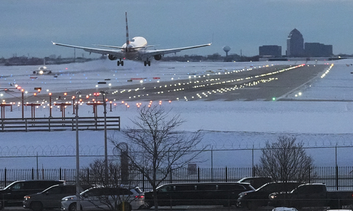 Thousands of flights canceled due to snowstorm in the US