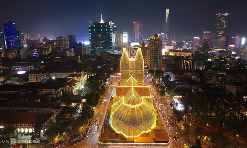 Saigon Notre Dame Cathedral adorned with 1,000 km of LED lights for Christmas