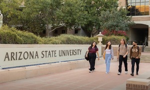 Pursuing four to seven university majors to enhance resumes