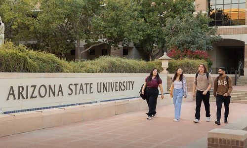 Pursuing four to seven university majors to enhance resumes