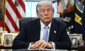 Trump convenes meeting on Venezuela