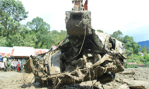 Deaths from floods in Indonesia rise to over 630