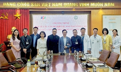 Bach Mai Hospital partners with Long Chau for capacity building training