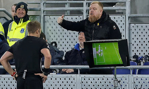 FIFA considers expanding VAR powers for 2026 World Cup