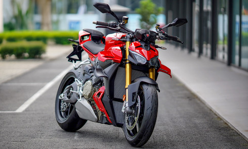 First 2025 Ducati streetfighter arrives in Vietnam, priced over VND 1 billion