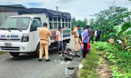 Investigation suspended for driver in Vinh Long student's death