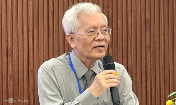 Professor Huynh Nhu Phuong: 'lack of research on Southern literature before 1975'