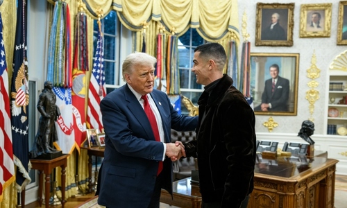 Ronaldo advised to distance himself from president Trump