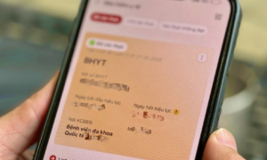 Automatic renewal of health insurance cards for retirees