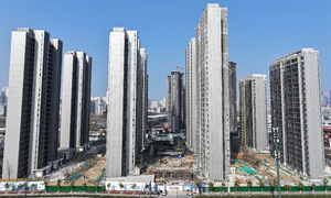 China's real estate market has not yet bottomed out
