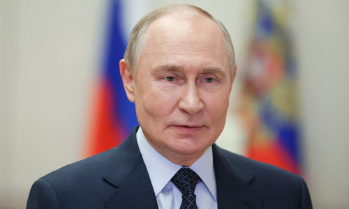 Putin: negotiations with US on Ukraine difficult