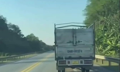 Truck driver fined for suspected 'decoy' behavior on expressway