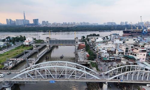 Vehicle restrictions imposed on 120-year-old bridge in Ho Chi Minh City