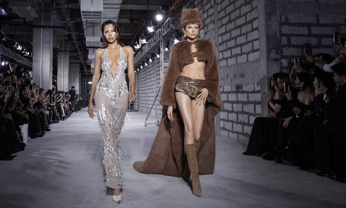 Do Long's 'reborn from ashes' garments