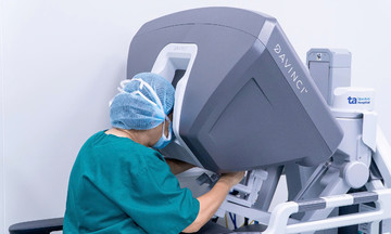 How is cervical cancer caused by HPV treated?