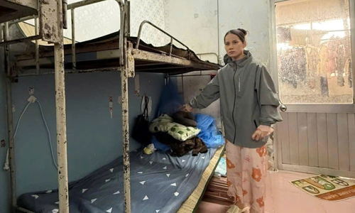 Woman breaks into dormitory, steals from Lao international students