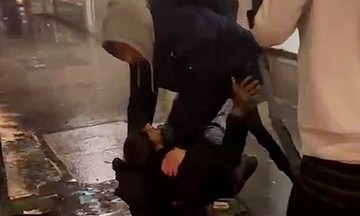 Martial artist uses leg sweep to subdue sexual harasser on street