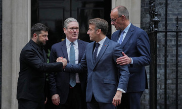 Zelensky holds talks with three European leaders on Ukraine conflict