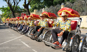 Da Nang opens korean language class for cyclo drivers