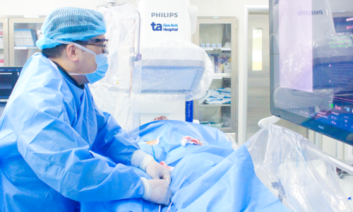 Woman's two atrial septal defects lead to dilated heart chambers