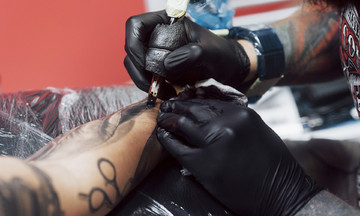 How tattoos affect vaccine efficacy